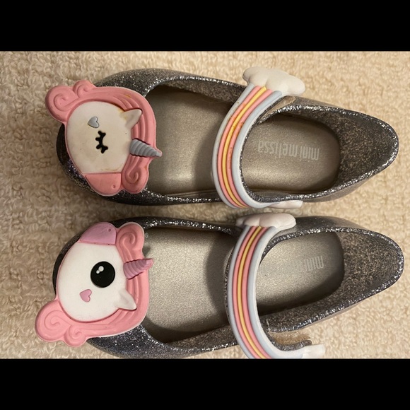 LOT OF BABY - TODDLER GIRL SHOES . LIKE NEW SZ 4-7 - Picture 2 of 16